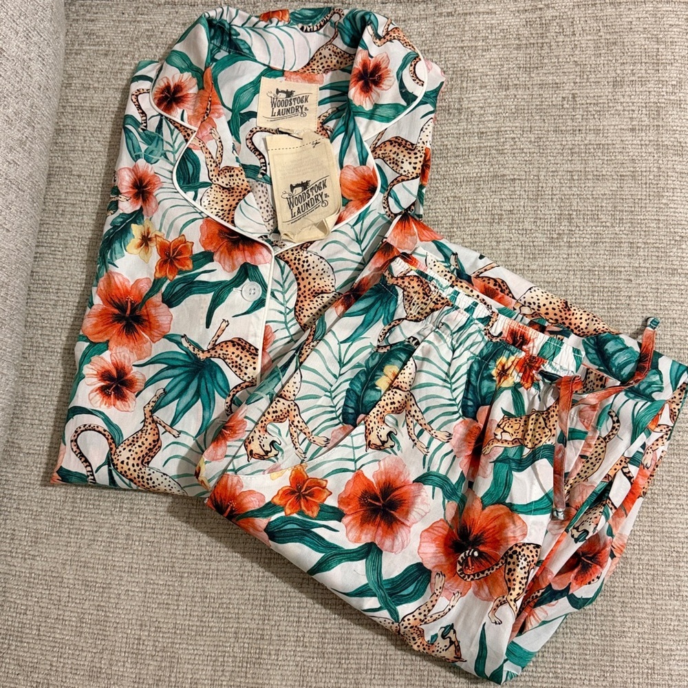 Woodstock Laundry Jungle Cheetah Tropical Print Pajama Set Woven 100% Cotton